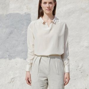 Esby Kira Collared Top